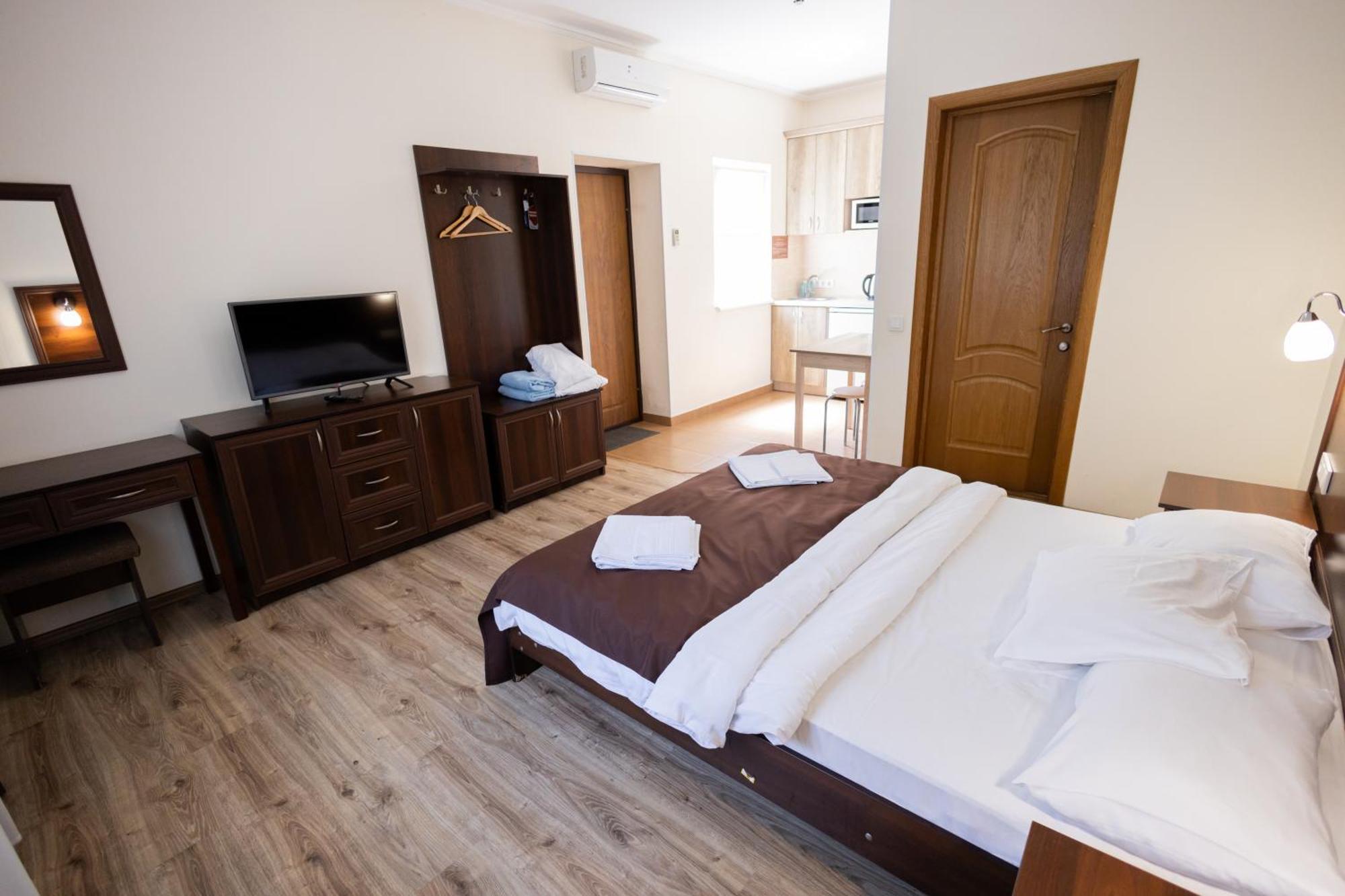 Fantasia Hotel Polyana  Ngoại thất bức ảnh
