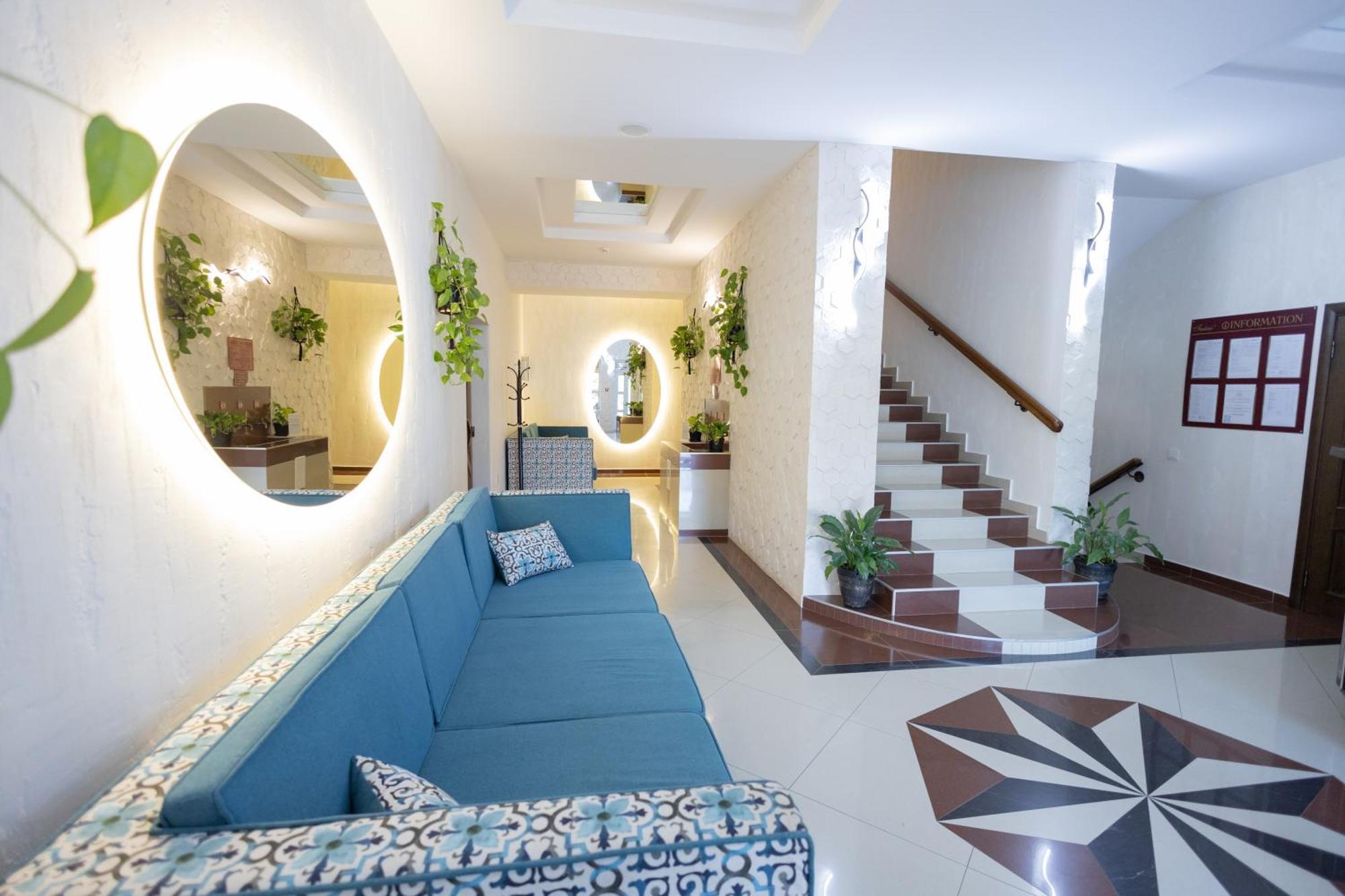 Fantasia Hotel Polyana  Ngoại thất bức ảnh